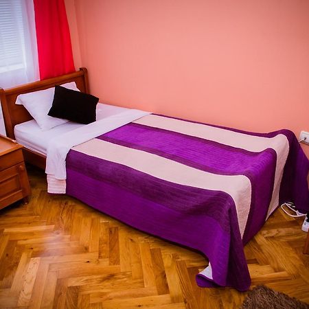 Vila Ile De France Újvidék Kültér fotó