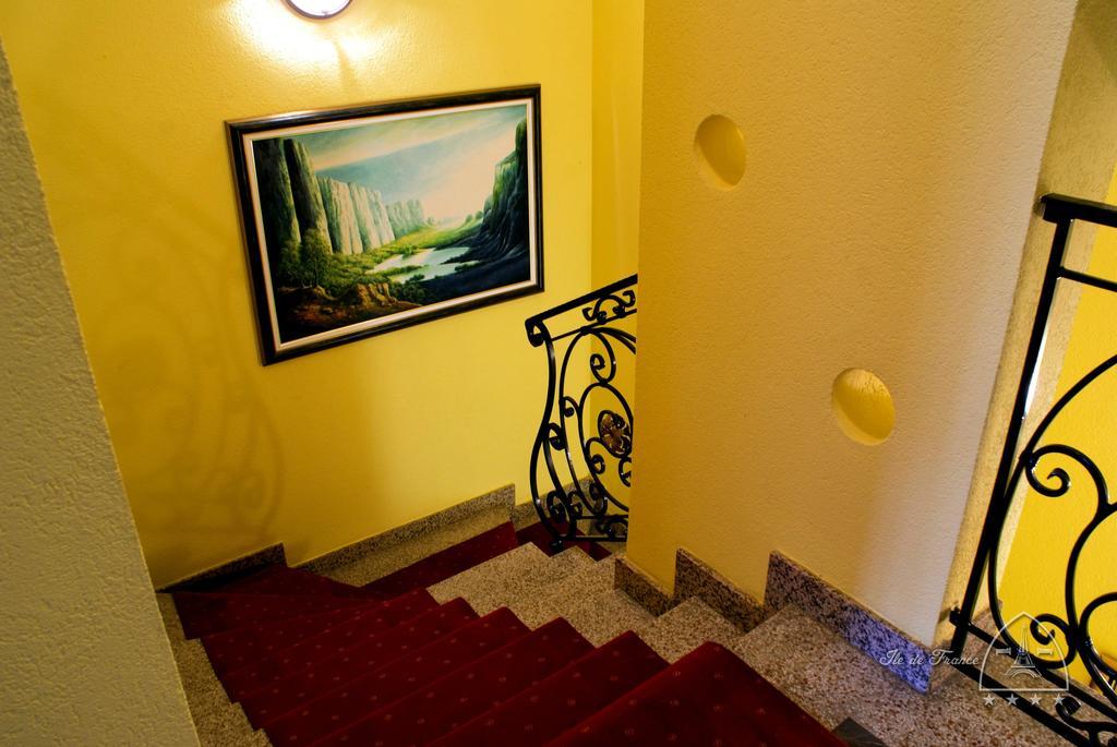 Vila Ile De France Újvidék Kültér fotó