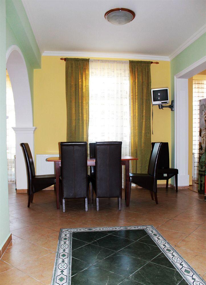 Vila Ile De France Újvidék Kültér fotó