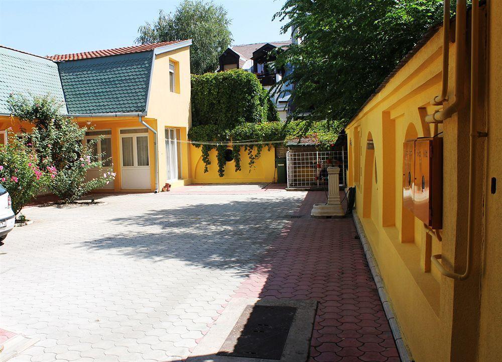 Vila Ile De France Újvidék Kültér fotó
